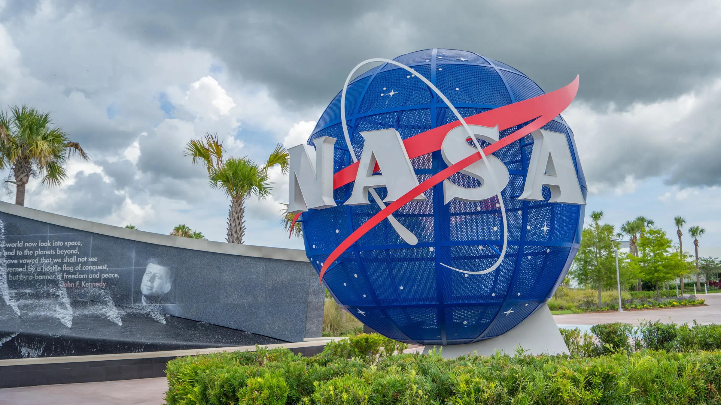 Erkunde den Weltraumbahnhof der NASA
